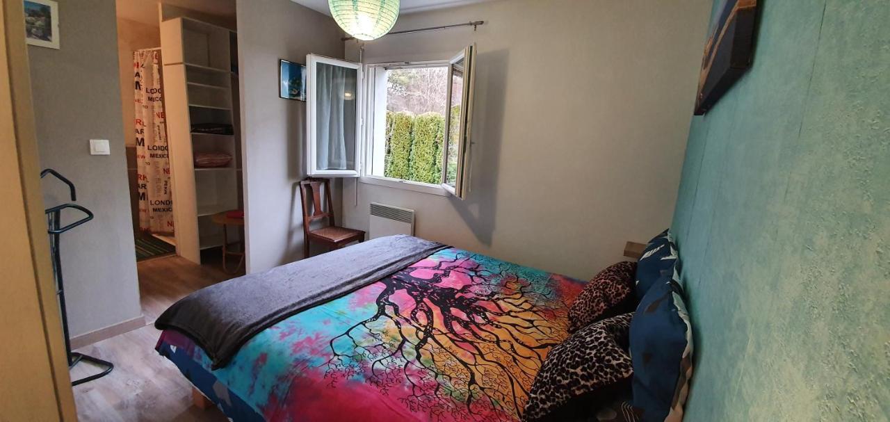 2 Vraies Chambres Privees Au Calme Dans Villa De Campagne Plain-Pied 105M2 Avec Piscine A Montfaucon Montfaucon  المظهر الخارجي الصورة
