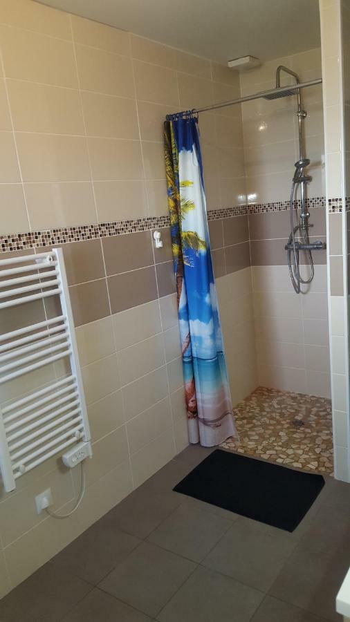 2 Vraies Chambres Privees Au Calme Dans Villa De Campagne Plain-Pied 105M2 Avec Piscine A Montfaucon Montfaucon  المظهر الخارجي الصورة