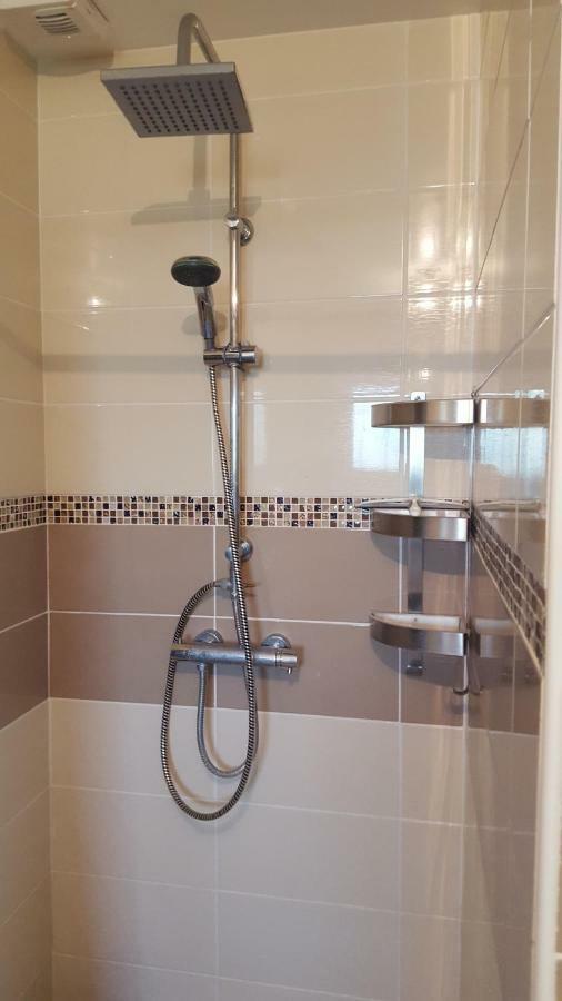 2 Vraies Chambres Privees Au Calme Dans Villa De Campagne Plain-Pied 105M2 Avec Piscine A Montfaucon Montfaucon  المظهر الخارجي الصورة